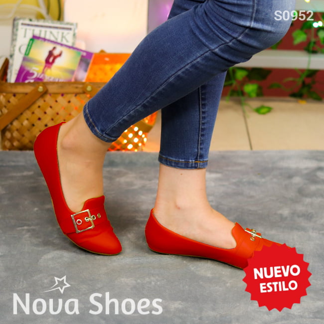 Elegancia Casual Diaria: Zapatillas Versátiles Con Detalle Metálico Rojo / 35 Normal Zapatos Bajitos