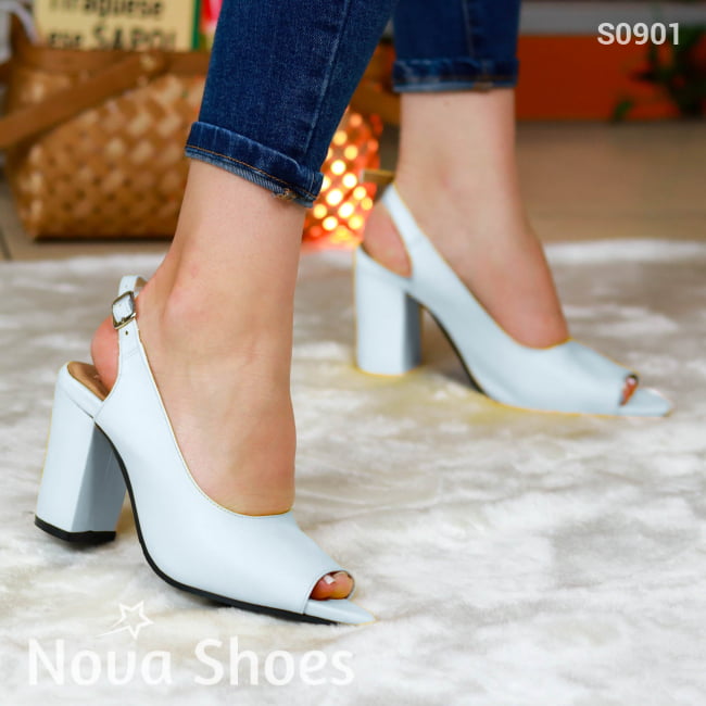 Elegancia Cotidiana: Zapatos Con Tacón Robusto Blanco / 35 Normal Medianos