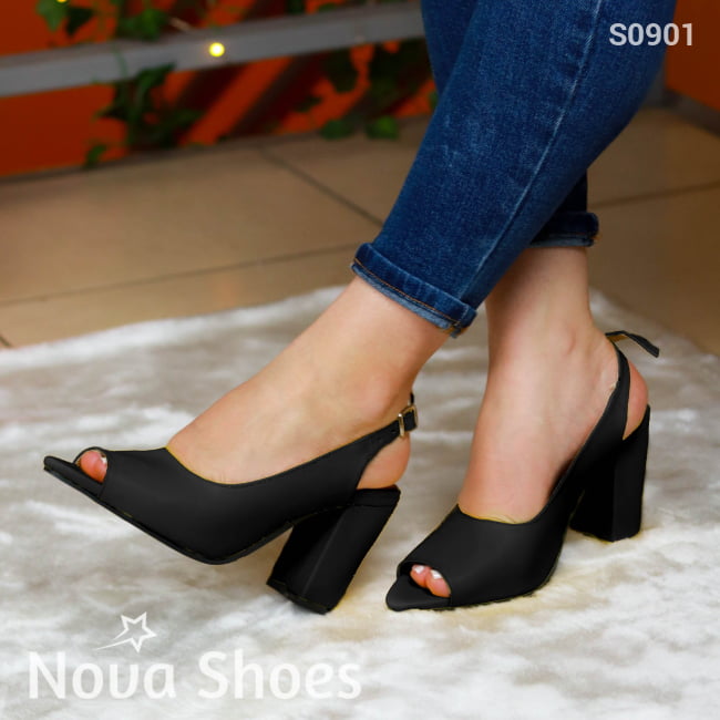 Elegancia Cotidiana: Zapatos Con Tacón Robusto Negro / 35 Normal Medianos