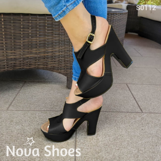 Exotico Estilo Zapato Con Aberturas A Los Lados Negro / 35 Normal