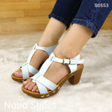 Hermosa Sandalia De Tacón Decorada Con Remaches Blanco / 35 Normal Zapatos Medianos