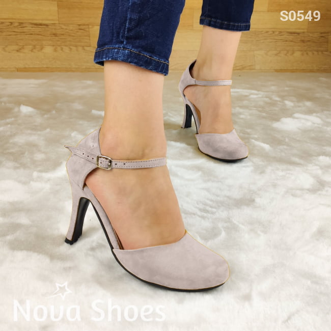 Hermoso Zapato Cerrado De Tacon Delgado No Tan Alto Hecho Gamuza Beige / 35 Normal Zapatos Medianos