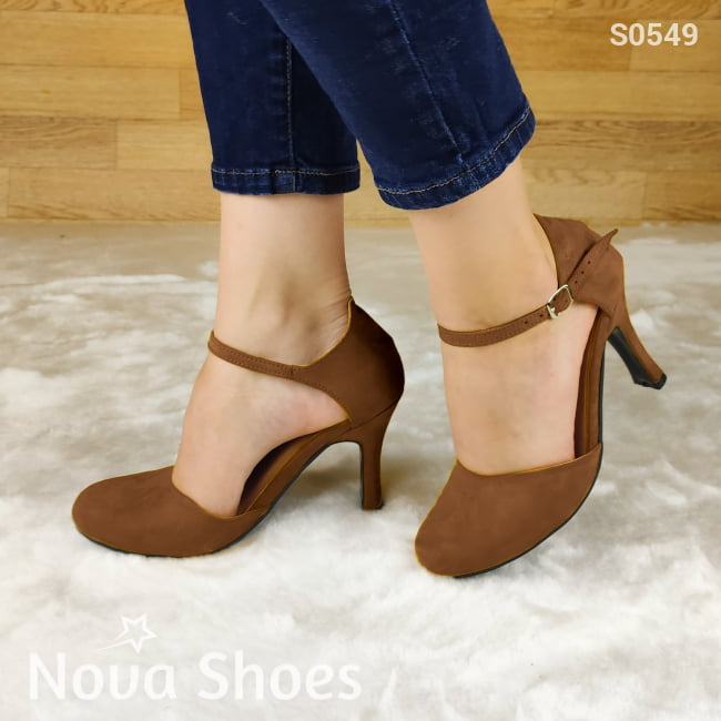 Hermoso Zapato Cerrado De Tacon Delgado No Tan Alto Hecho Gamuza Cafe / 35 Normal Zapatos Medianos