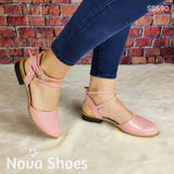 Lindo Zapato De Charol Cerrado Enfrente Con Un Taconcito Pequeño Rosado / 35 Normal Zapatos Bajitos