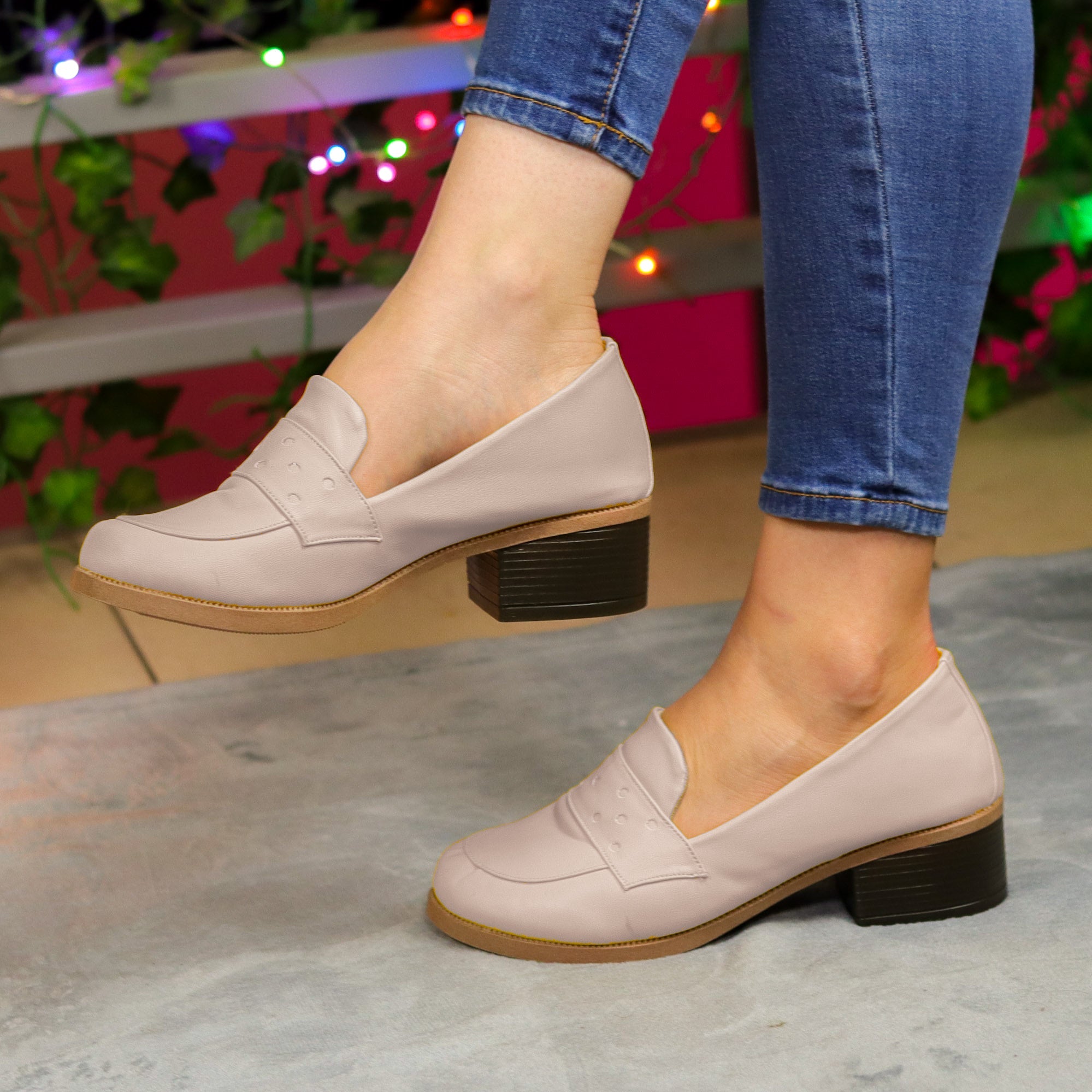 Zapatos Oxford. Un Toque Audaz Para Tu Andar Beige / 35 Normal Medianos