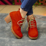 Botines Urbanos: Estilo y Confort en Cada Paso