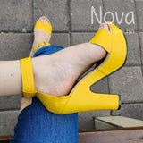 Zapato Para Dama Con Una Faja Gruesa Enfrente Amarillo / 35 Normal Zapatos Altos