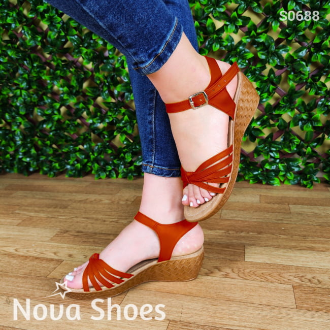 Copia De Calzado Gamuza Con Tela Forrada En La Plataforma Zapatos Medianos