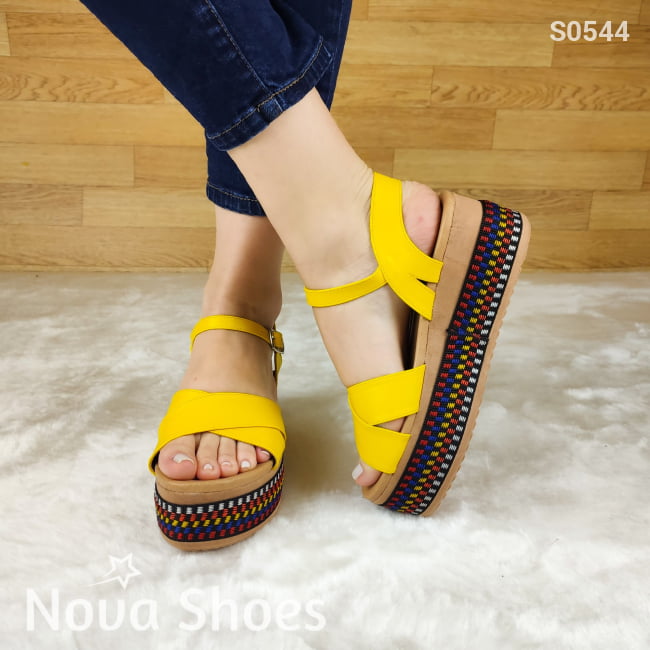 Plataforma Colorida De Fajas Cruzadas Con Hebilla En El Talón Amarillo / 35 Normal Zapatos Medianos