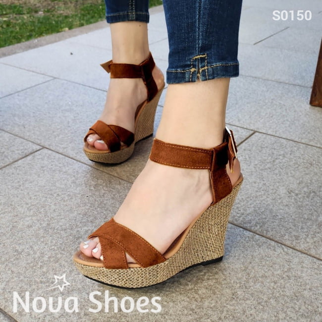 Plataforma De Gamuza Con Fajas Cruzadas Cafe / 35 Normal Zapatos Altos