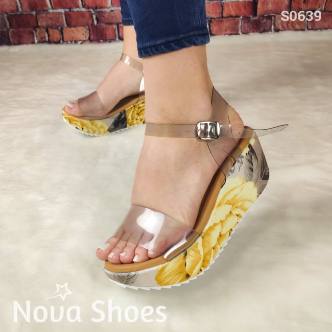 Plataforma Forrada En Tela Floreada. Calzado Mediano Zapatos Medianos