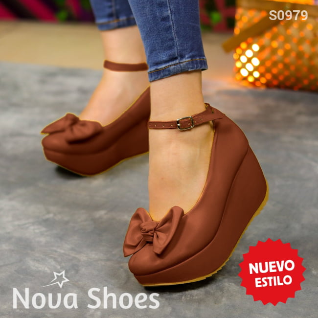 Plataforma Forrada Y Chongo Para Estilizar Tu Figura Cafe / 34 Normal Zapatos Medianos