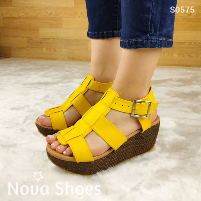 Plataforma Oscura Hecha Con Cuerina Amarillo / 34 Normal Zapatos Medianos
