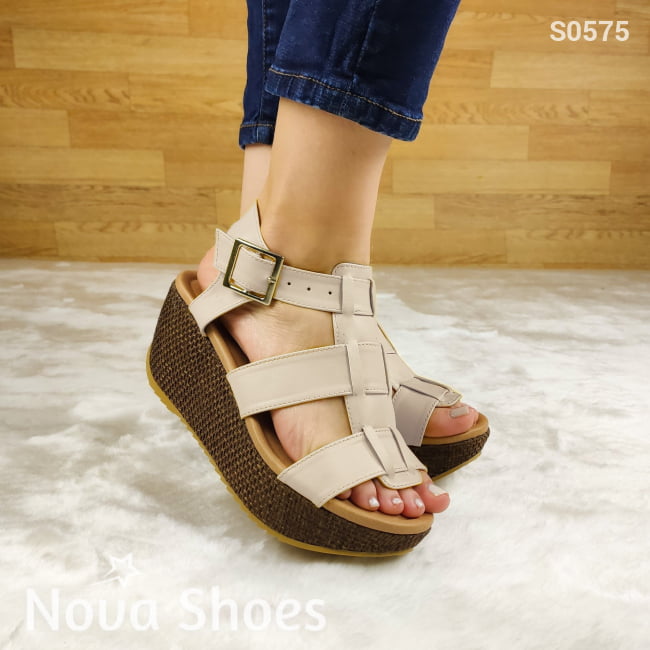 Plataforma Oscura Hecha Con Cuerina Beige / 34 Normal Zapatos Medianos