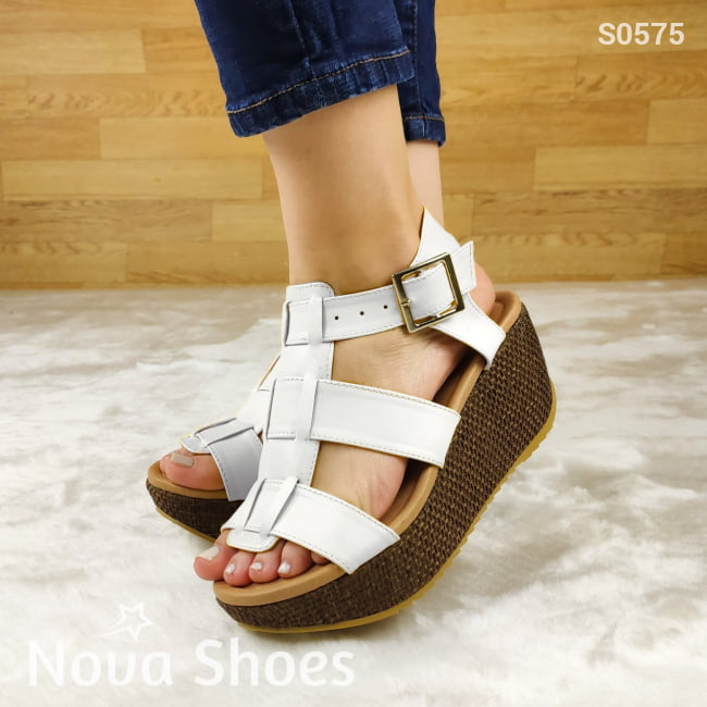 Plataforma Oscura Hecha Con Cuerina Blanco / 34 Normal Zapatos Medianos