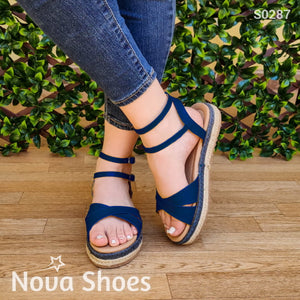 Preciosa Sandalia Con Dos Gargantilla Dedelgadas Azul / 34 Normal Zapatos Medianos