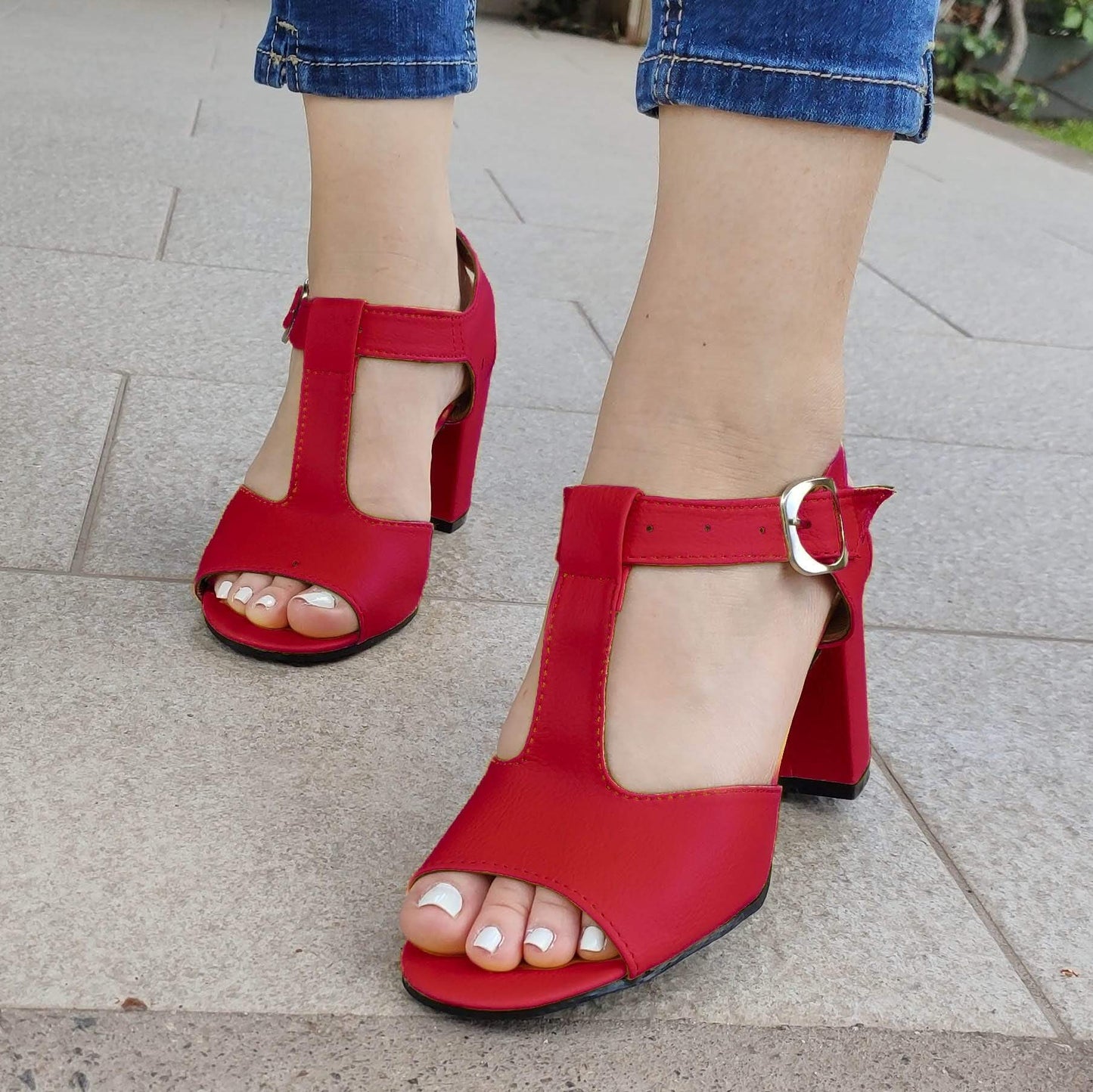 Zapato Unido De En Medio Tacon 9 Centimetros Alto Rojo / 35 Normal Zapatos Medianos