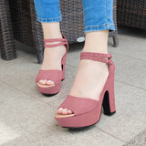 Zapato Hecho De Gamuza. Con Dos Fajas Delgadas En El Talon Para Un Mayor Soporte Rosado / 35 Normal