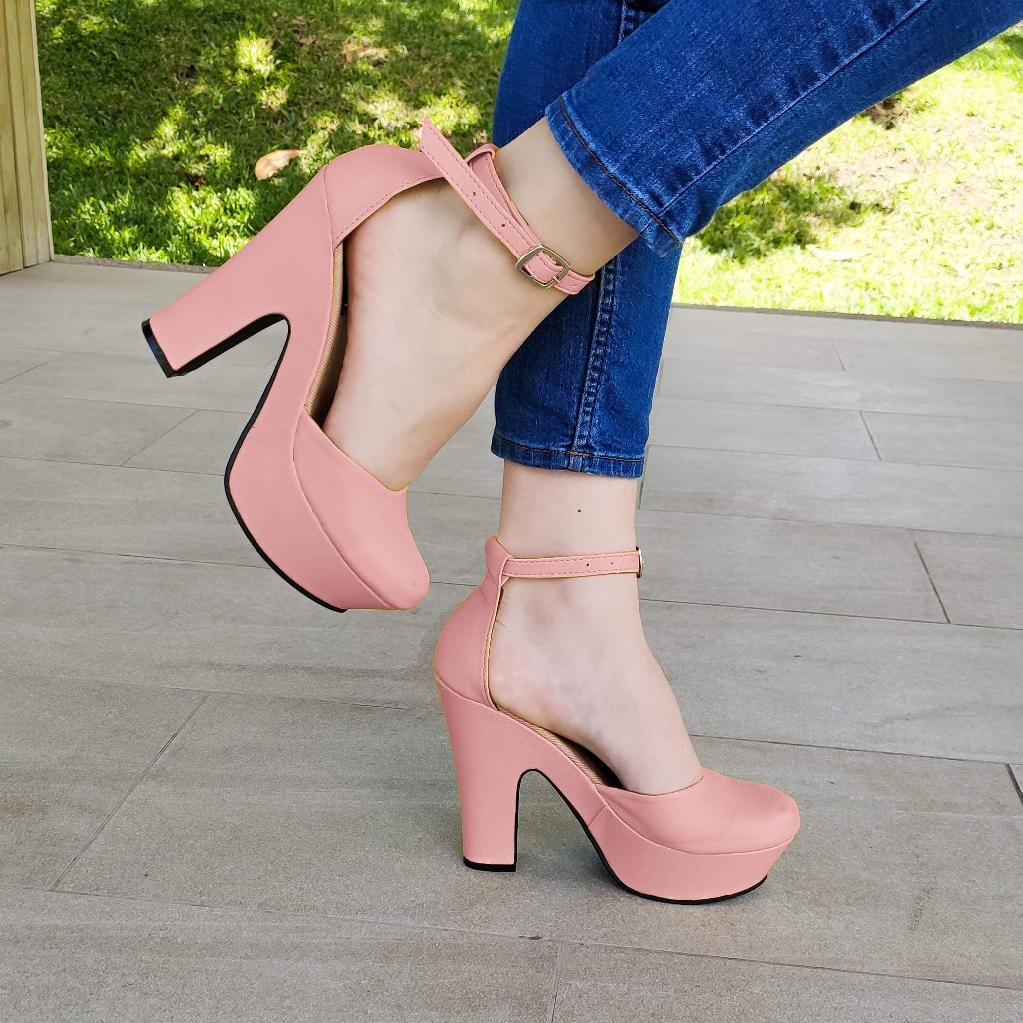 Zapato Cerrado De Enfrente Y Atras Rosado / 35 Normal Zapatos Altos