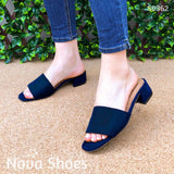 Sandalia Con Taconcito Cuadrado Hecha De Gamuza. Solo Meter Azul / 35 Normal Zapatos Medianos