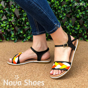 Sandalia Con Tela Entrelazada De Colores Negro / 35 Normal Zapatos Bajitos