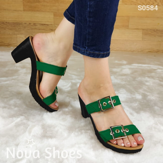 Sandalia De Correas Ajustables Con Suela Resina Negra Tacon Verde / 35 Normal Zapatos Medianos