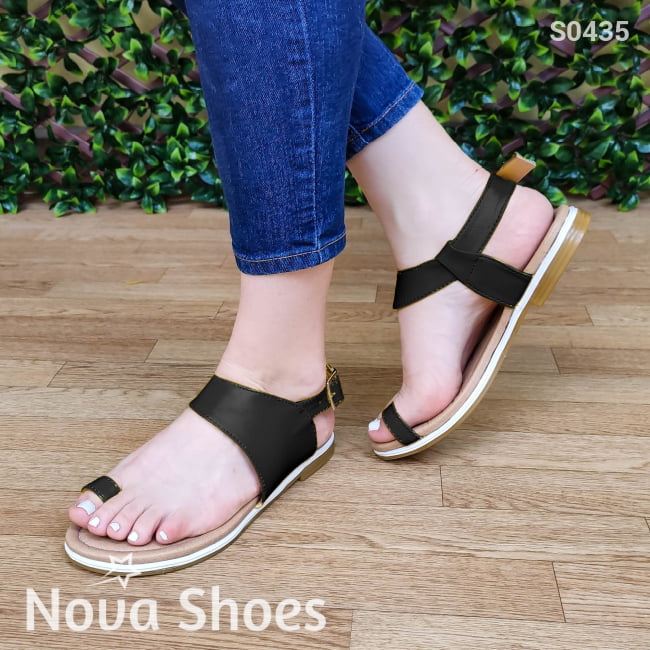Sandalia De Dedo Comoda Usar. Cuenta Con Hebilla Trasera Negro / 35 Normal Zapatos Bajitos