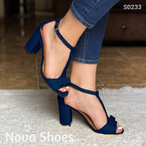 Sandalia De Tacon Cuadrado Unida Con Una Faja En Medio Azul / 35 Normal Zapatos Medianos