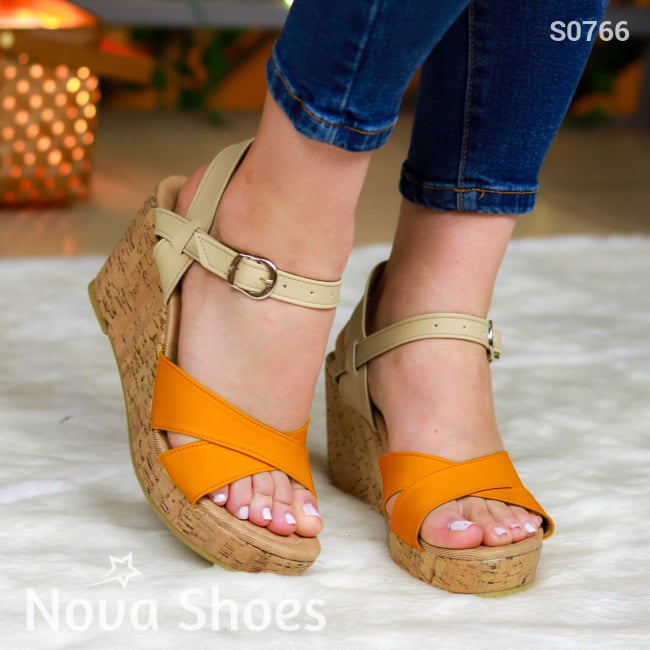 Sandalia Estilo Plataforma Con Correas De 2 Colores Anaranjado / 35 Normal Zapatos Medianos