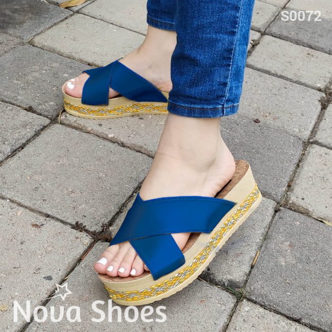 Sandalia Solo De Meter Con Fajas Gruesas Cruzadas Azul / 35 Normal Zapatos Medianos
