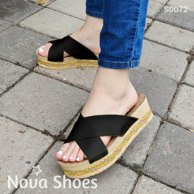 Sandalia Solo De Meter Con Fajas Gruesas Cruzadas Negro / 35 Normal Zapatos Medianos