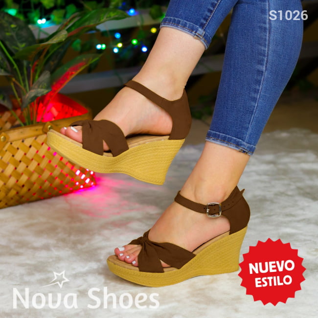 Sandalias Con Chongo Elegante: Eleva Tu Estilo Al Instante Cafe / 35 Normal Zapatos Altos