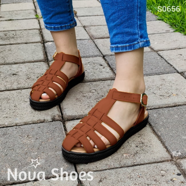 Sandalias Con Fajas Cruzadas Excelente Soporte Y Comodidad Cafe / 35 Normal Zapatos Bajitos