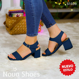 Elegancia Moderna: Tacones Con Correa Y Hechos De Cuerina (Copia) Zapatos Medianos