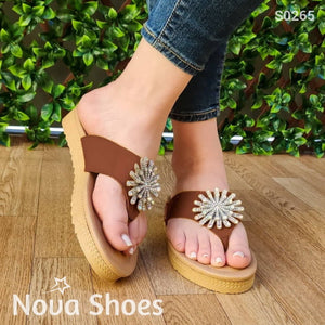 Sandalias De Charol Muy Femeninas Cafe / 35 Normal Zapatos Bajitos