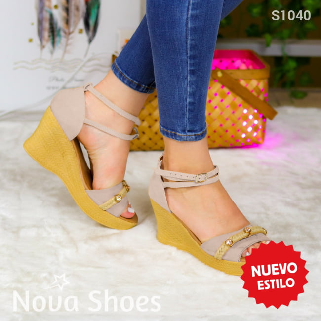 Belleza En Altura: Sandalias Para Toda Ocasión Beige / 35 Normal Zapatos Altos