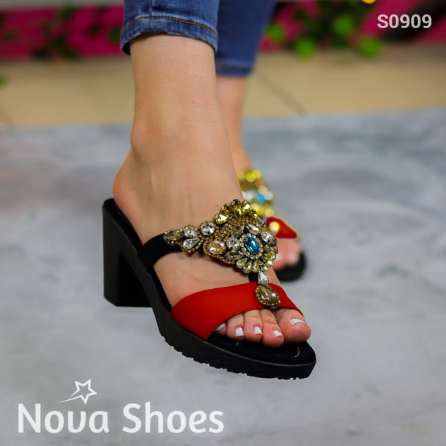 Sandalias De Suela Negra Con Tacon Pequeño Y Adornos Pedrería Rojo / 35 Normal Zapatos Medianos