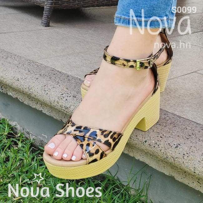 Sexys Y Comodas Sandalias Hechas Con Diseño De Piel Leopardo. Animal Print Zapatos Medianos