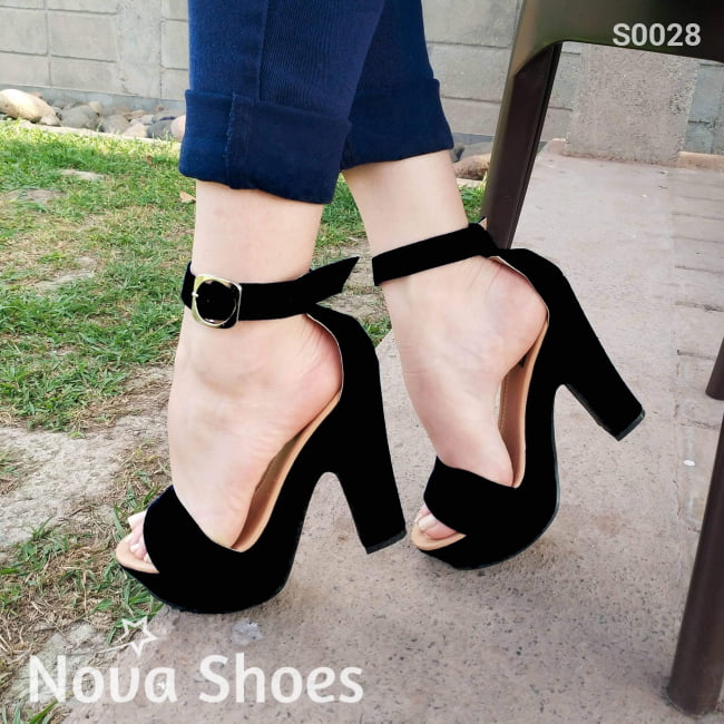 Uno De Los Zapatos Mas Vendidos. Lindo Estilo Negro / 35 Normal Zapatos Altos