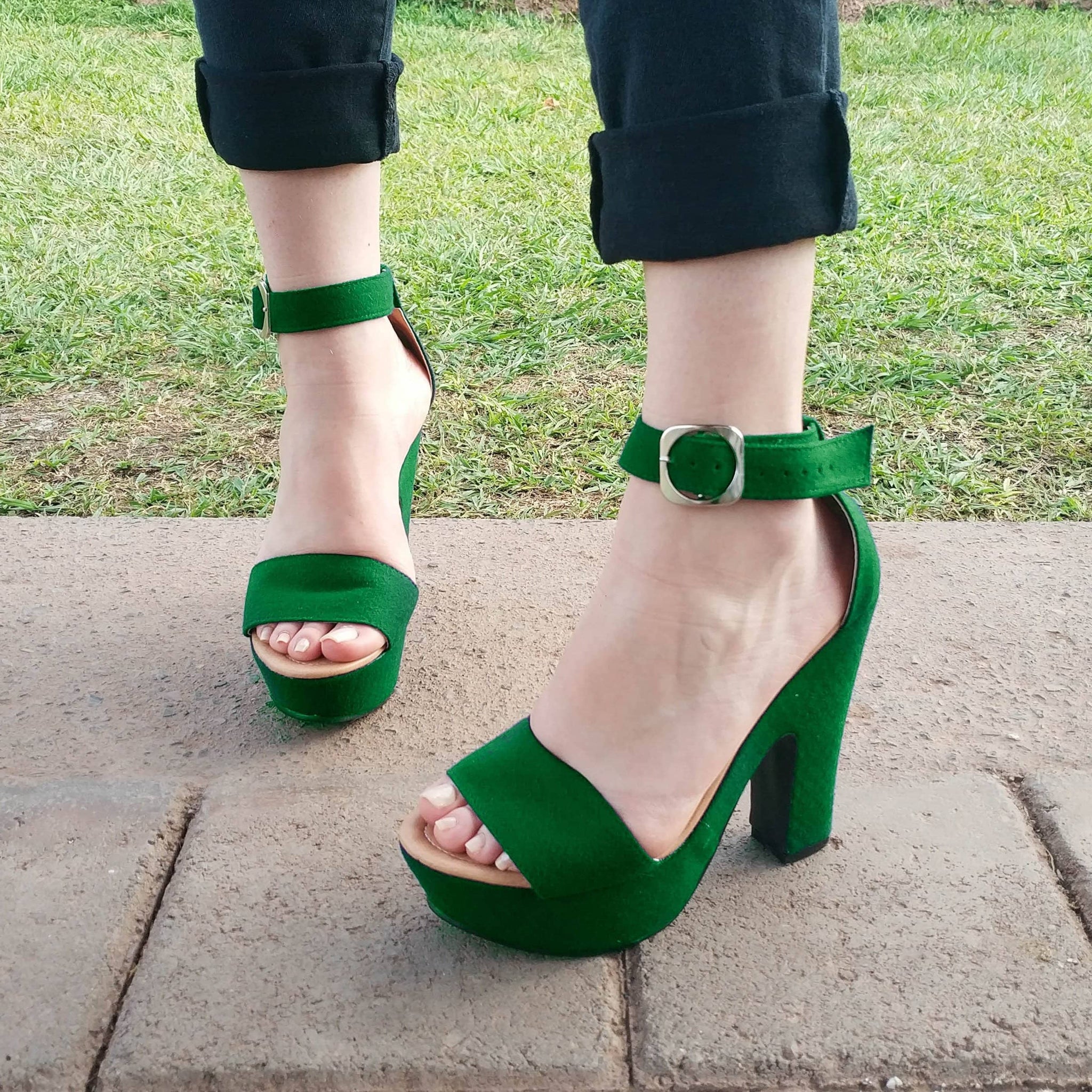 Uno De Los Zapatos Mas Vendidos. Lindo Estilo Verde / 35 Normal Zapatos Altos