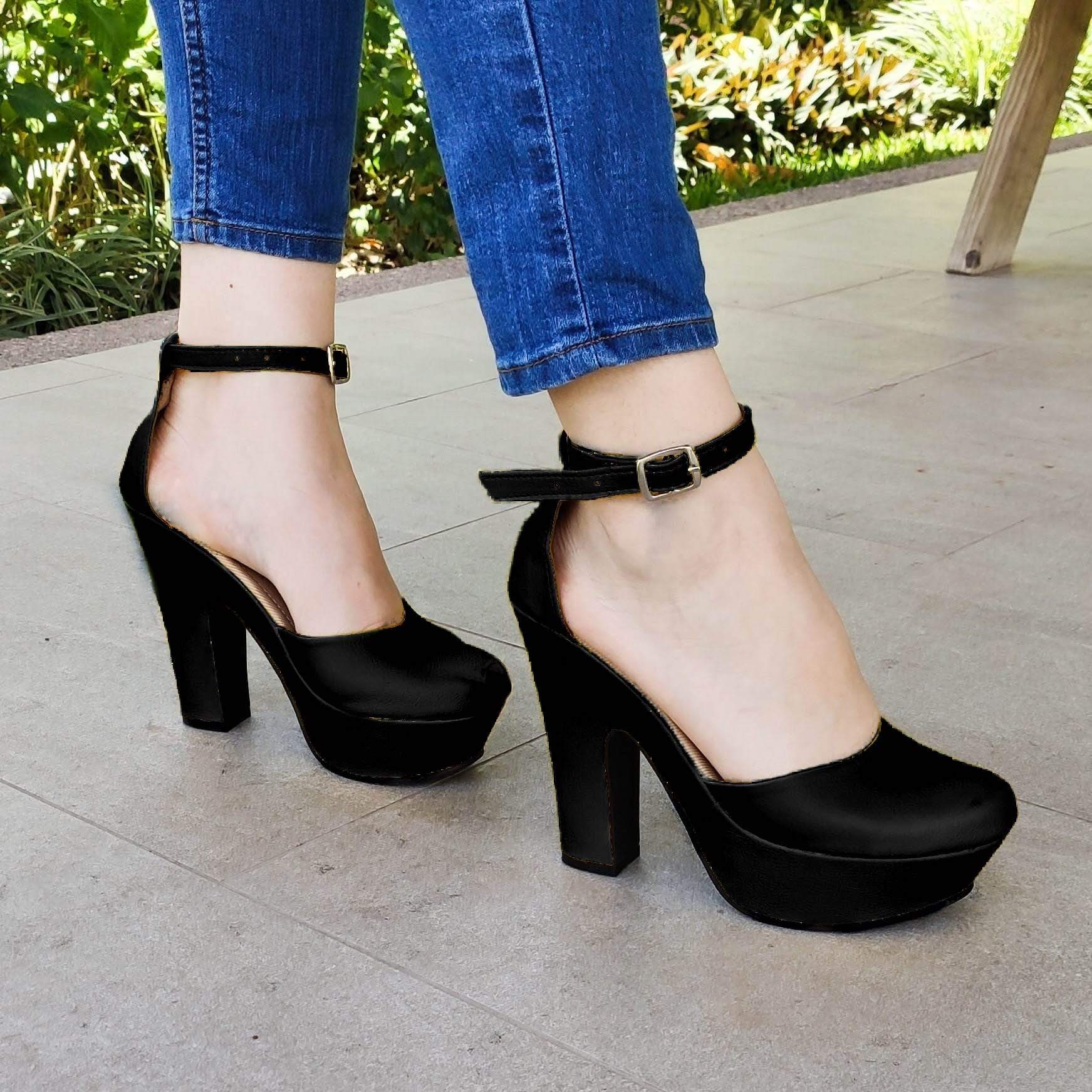 Zapato Cerrado De Enfrente Y Atras Negro / 35 Normal Zapatos Altos