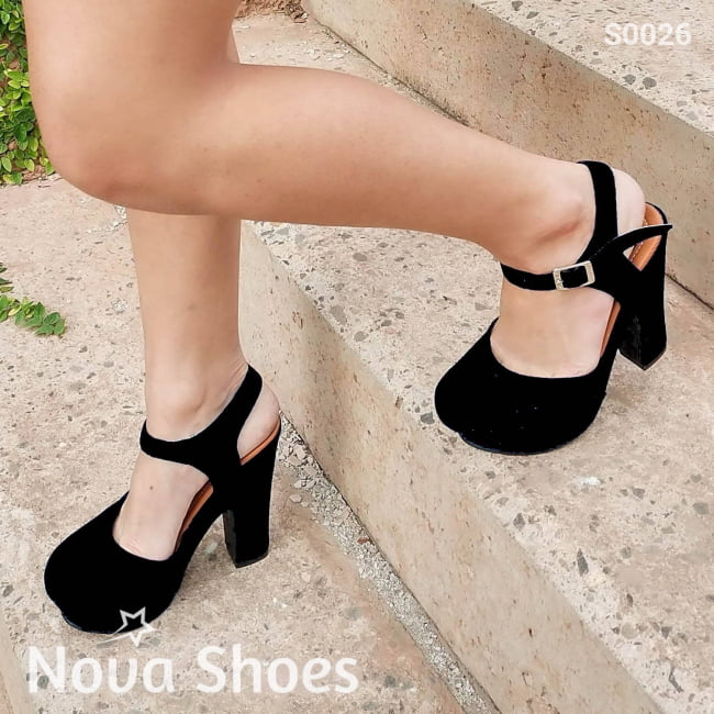 Zapato Cerrado De Enfrente Descubierto En La Parte Atras Negro / 35 Normal Zapatos Altos