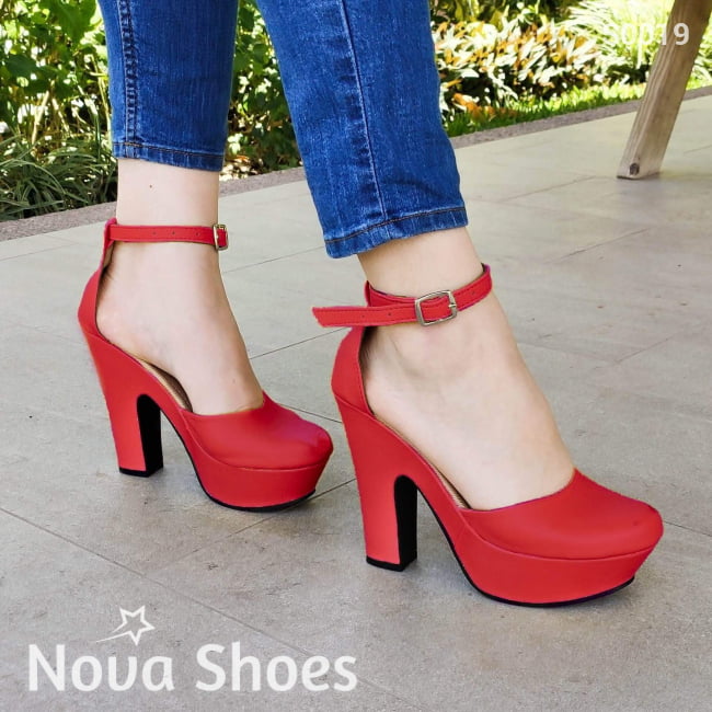 Zapato Cerrado De Enfrente Y Atras Rojo / 35 Normal Zapatos Altos