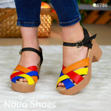 Zapato De Colores Combinados Hechos Cuerina. Suela Tacon Negro / 35 Normal Zapatos Medianos