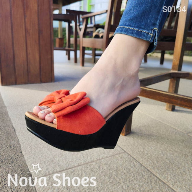 Zapato De Gamuza Con Un Chongo Anaranjado / 35 Normal Zapatos Altos