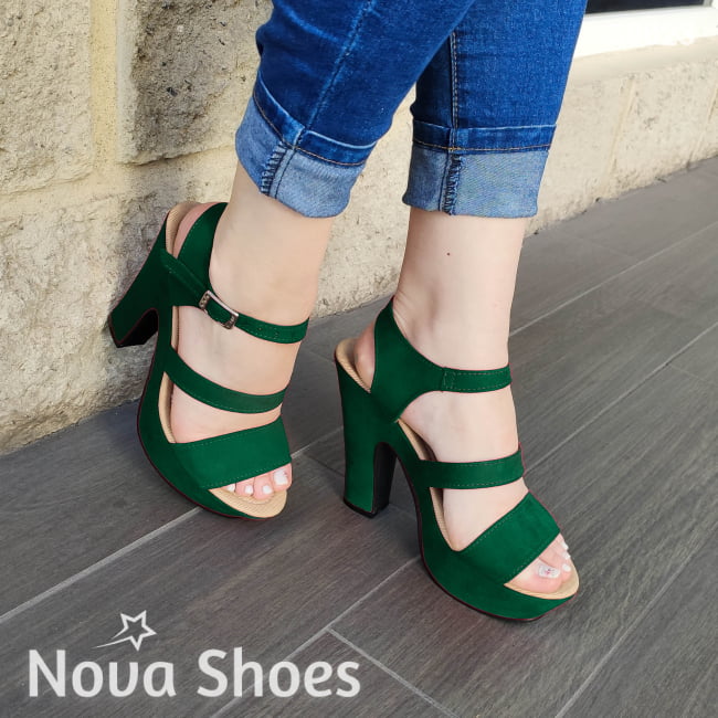 Zapato Diseñado Con Tres Fajas Paralelas Hecho De Gamuza Verde / 35 Normal Zapatos Altos