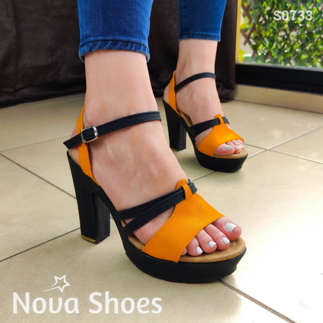 Zapato En Combinación Con El Color Negro. Elige La Combinacion Que Mas Te Guste Anaranjado / 35