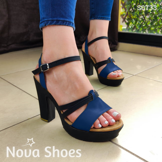 Zapato En Combinación Con El Color Negro. Elige La Combinacion Que Mas Te Guste Azul / 35 Normal