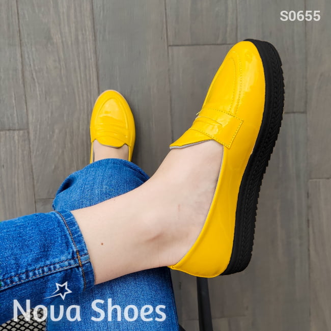 Zapatos Bajos Hechos En Charol Suela Negra Amarillo / 35 Normal Bajitos