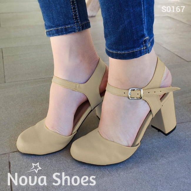 Zapatos Cerrados De Enfrente Y Descubierto Los Costados Beige / 35 Normal Medianos